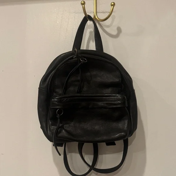 Madewell Lorimar Black Leather Mini Backpack - Picture 3 of 9